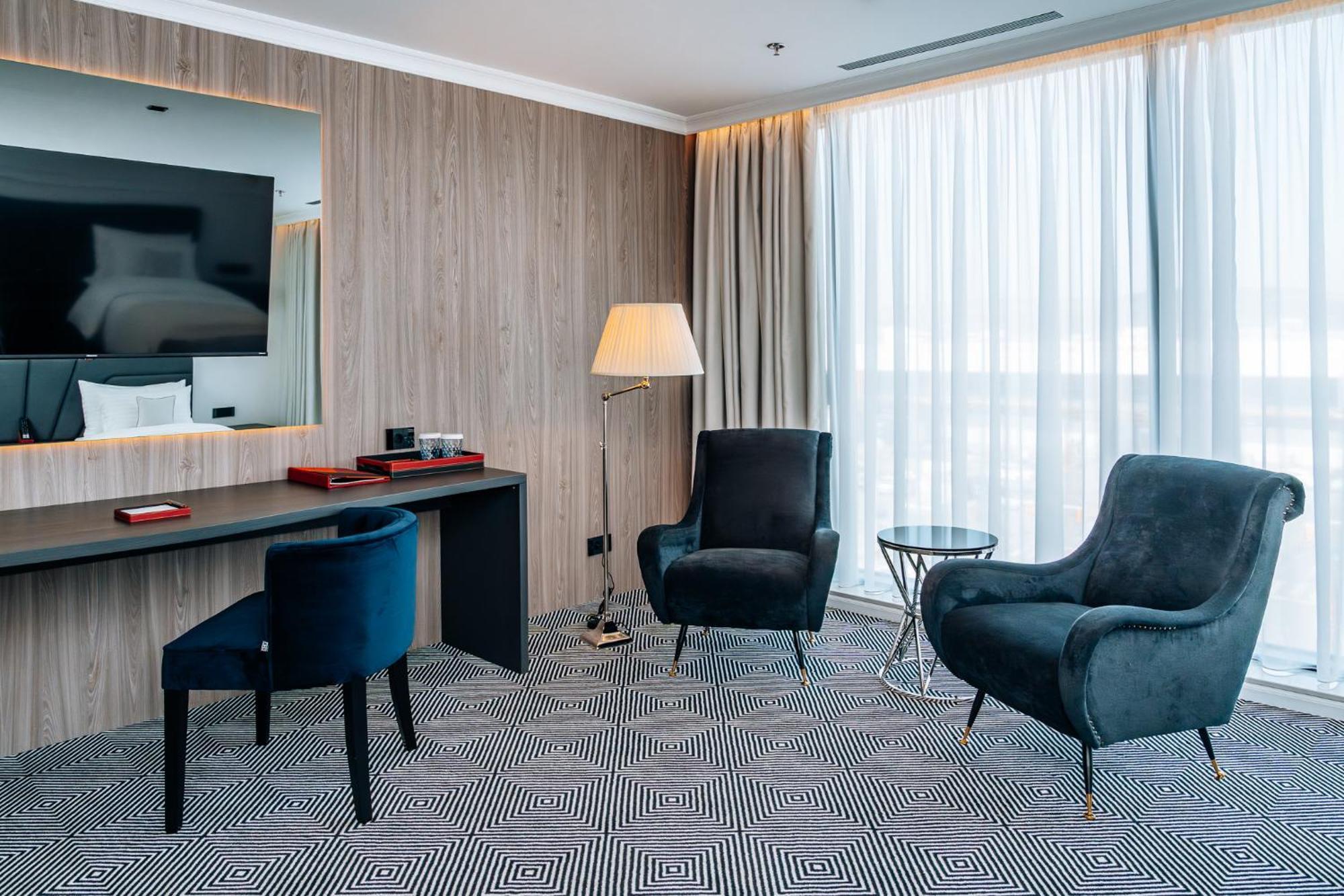 Sky Airport Hotel Клуж-Напока Екстериор снимка