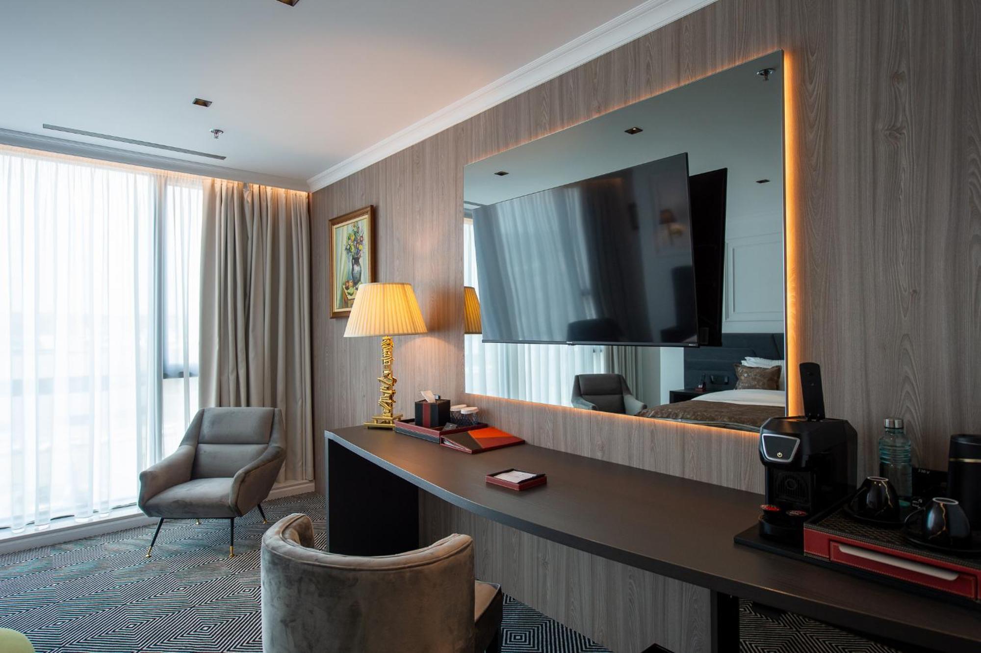 Sky Airport Hotel Клуж-Напока Екстериор снимка